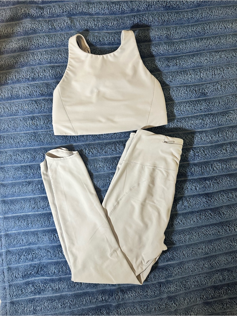Athleta Gray Matching Set Pacesetter 7/8 Leggings & High Neck Sports Bra Small